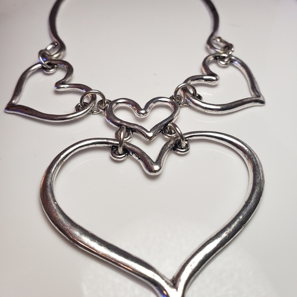 Silver tone hand made heart necklace - Picture 2 of 3